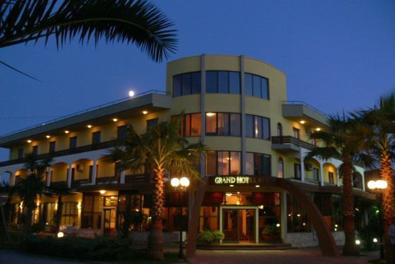Grand Pameba Hotel Shkallnur ภายนอก รูปภาพ